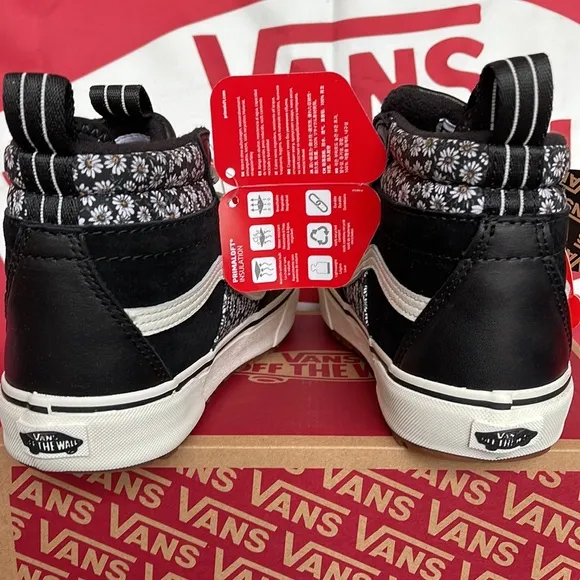 Vans WMNS Sk8-Hi Mte-2Black FloralVNOA5HZZF2Bboots sneakers