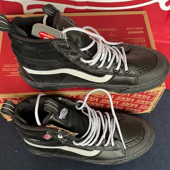 Vans WMNS Sk8-HI Mte-2Glitter Black GlitterVNOA5HZZUNM Boots - sneakers