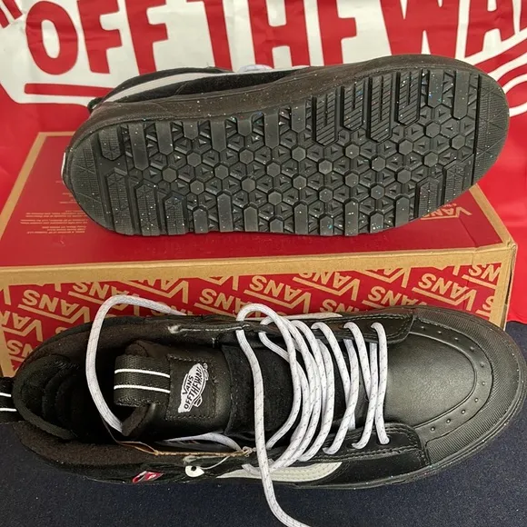 Vans WMNS Sk8-HI Mte-2Glitter Black GlitterVNOA5HZZUNM Boots - sneakers