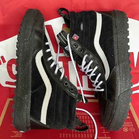 Vans WMNS Sk8-HI Mte-2Glitter Black GlitterVNOA5HZZUNM Boots - sneakers