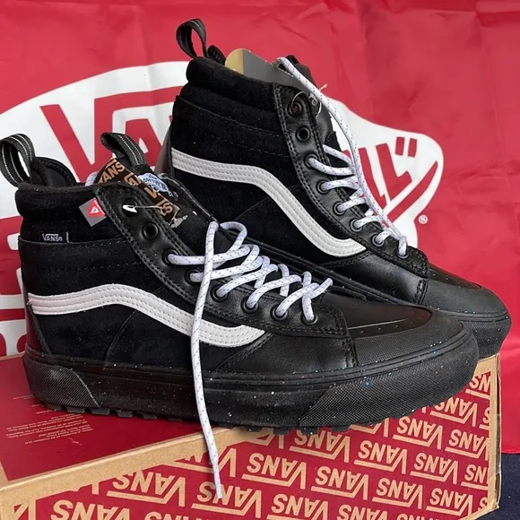 Vans WMNS Sk8-HI Mte-2Glitter Black GlitterVNOA5HZZUNM Boots - sneakers