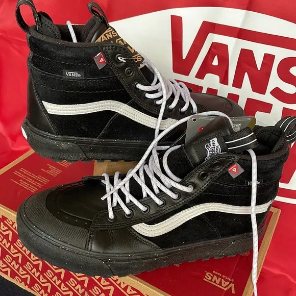 Vans WMNS Sk8-HI Mte-2Glitter Black GlitterVNOA5HZZUNM Boots - sneakers