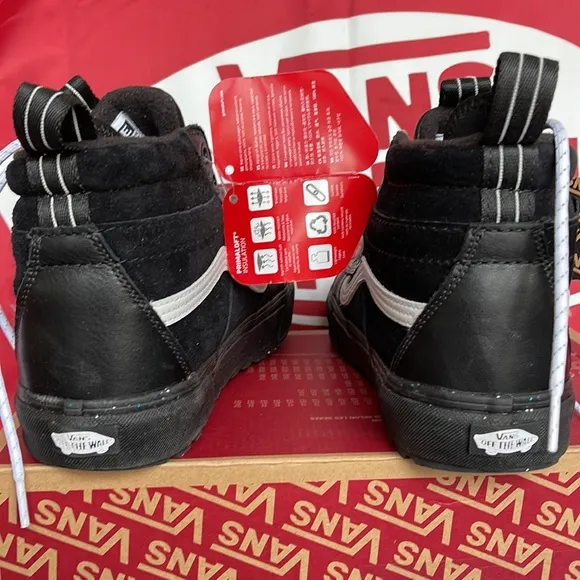 Vans WMNS Sk8-HI Mte-2Glitter Black GlitterVNOA5HZZUNM Boots - sneakers