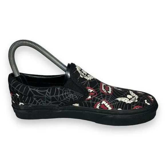 Vans Classic Slip-on &quot;Glow Frights&quot; Black / White / Red Women's 6.5