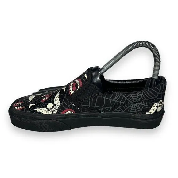 Vans Classic Slip-on &quot;Glow Frights&quot; Black / White / Red Women's 6.5