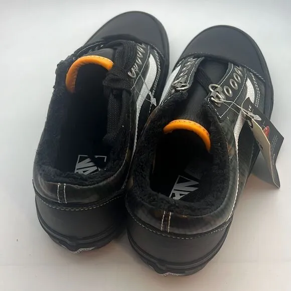 Vans Old Skool MTE NWT-men 8.5 / women 10