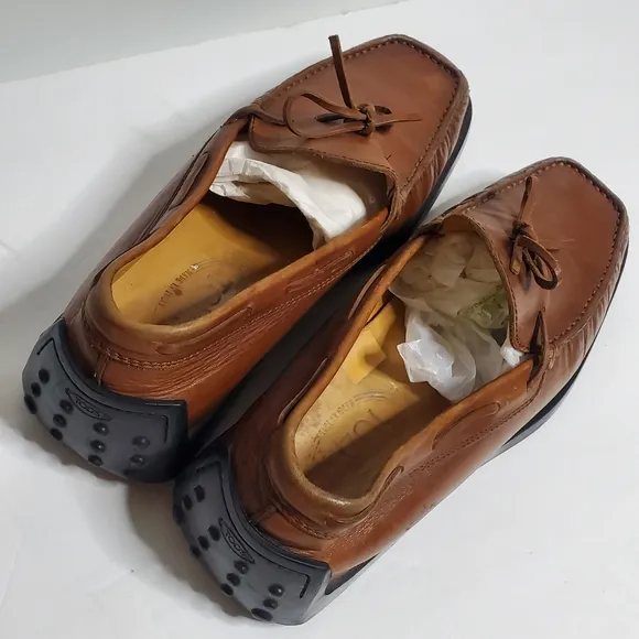 Vantage Tod's Men's Leather slip on driving loafers Size 9 Good used condition