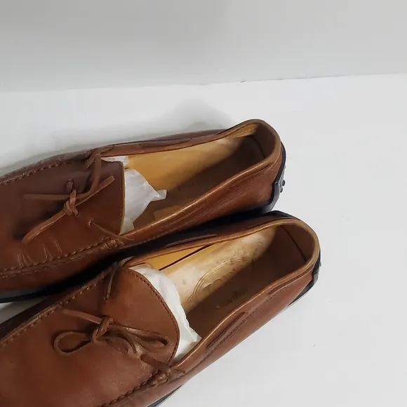 Vantage Tod's Men's Leather slip on driving loafers Size 9 Good used condition
