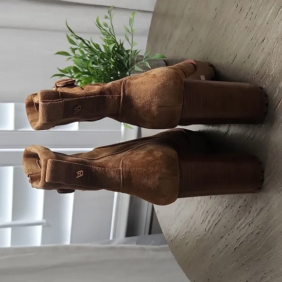 Veronica Beard Hannigan 105mm Lug Sole Platform Block Heel‎ Suede Booties Boots