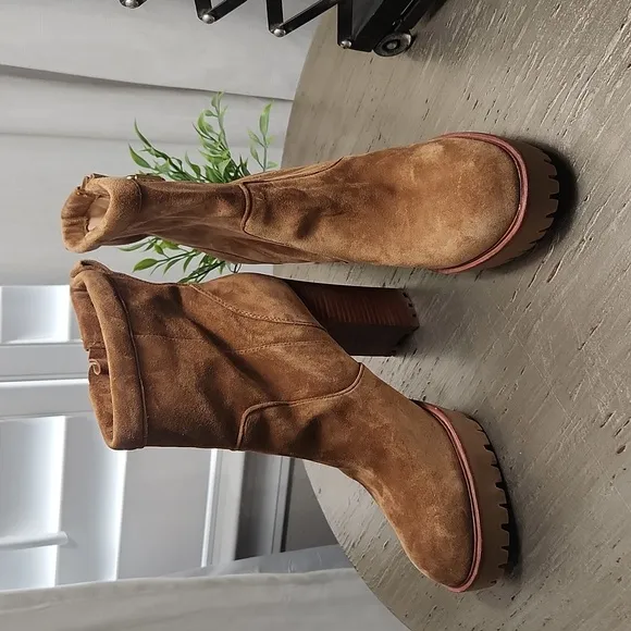 Veronica Beard Hannigan 105mm Lug Sole Platform Block Heel‎ Suede Booties Boots
