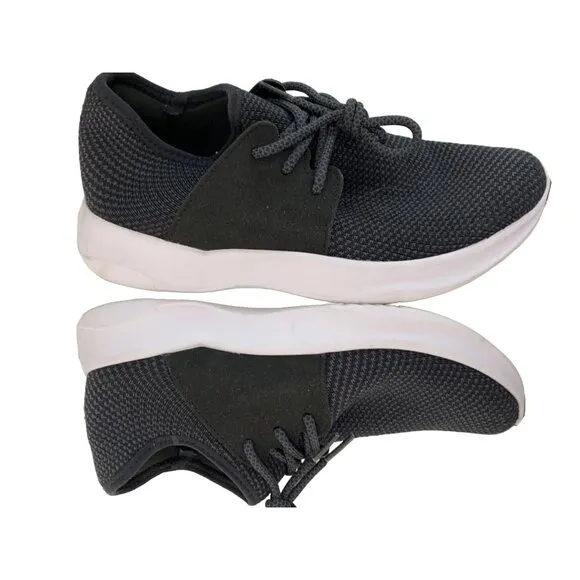Vessi Everyday Womens Sneakers Size 7 Black  White Knit Lightweight Waterproof