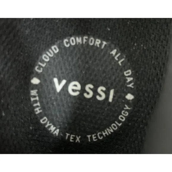 Vessi Everyday Womens Sneakers Size 7 Black  White Knit Lightweight Waterproof