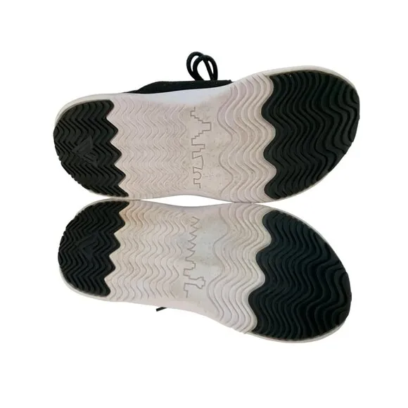 Vessi Everyday Womens Sneakers Size 7 Black  White Knit Lightweight Waterproof