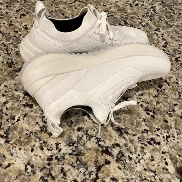 Vessi Women's Stormburst Low Top sneakers in white