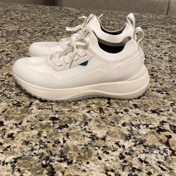 Vessi Women's Stormburst Low Top sneakers in white