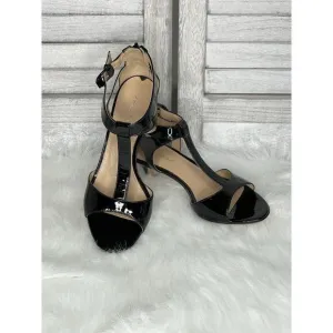 Via Spiga Patent Leather Kitten Heel T Strap Sandals Size 6.5 M NEW NWOB