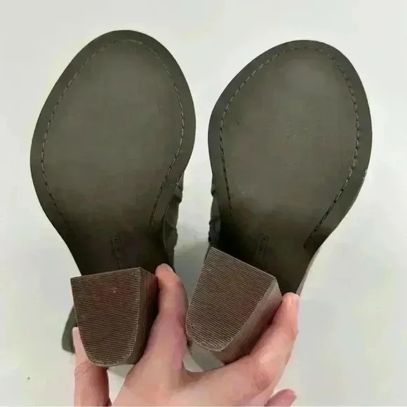 Vince Camuto ankle Koral booties 5 35 gray suede chunky western rodeo boots