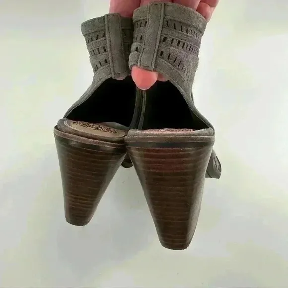 Vince Camuto ankle Koral booties 5 35 gray suede chunky western rodeo boots