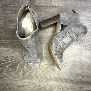Vince Camuto Cranita Gray Suede Cutout Heeled Sandals Size 9.5