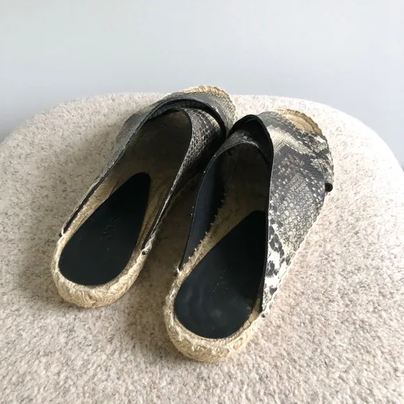Vince Castel Leather Snakeskin Espadrille Criss Cross Slip On Sandals - Size 5
