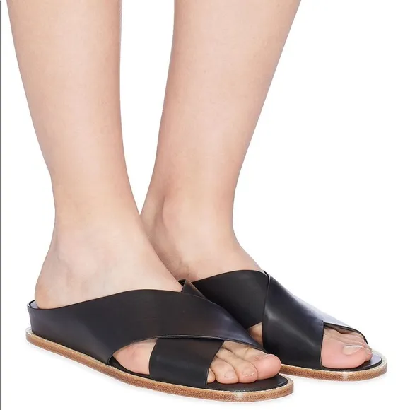 Vince Fairley Leather Wedge Sandals sz. 7.5 new