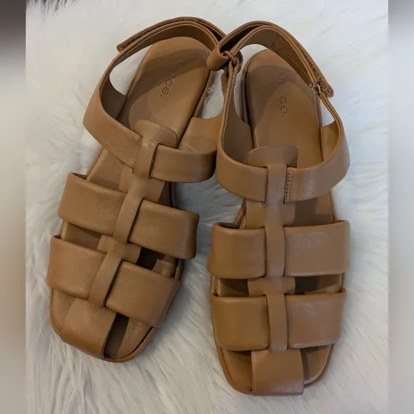 Vince Rava Fisherman Sandal Tan Brown Leather Shoe Sandals 8.5 / 38.5