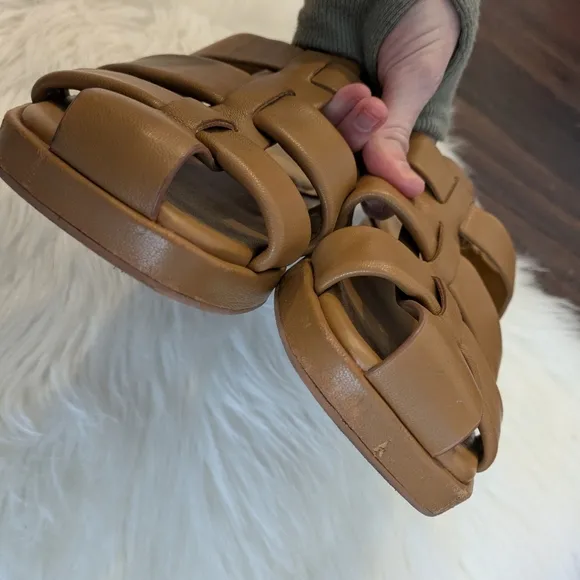 Vince Rava Fisherman Sandal Tan Brown Leather Shoe Sandals 8.5 / 38.5
