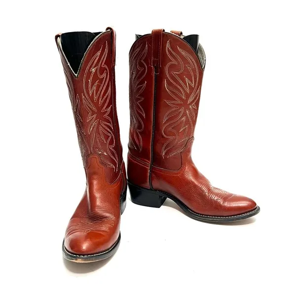 Vintage 1970s men’s brown leather western stitched cowboy boots