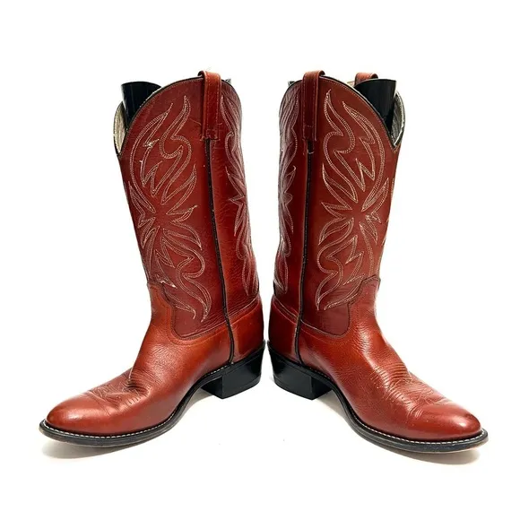 Vintage 1970s men’s brown leather western stitched cowboy boots