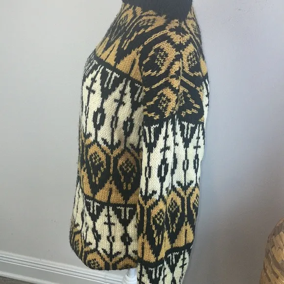 Vintage 1970s Womens Hand Knit Chunky Nordic Fair Isle Wool Geometric Sweater