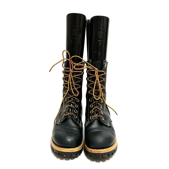 Vintage 1990s women’s black leather lace up chunky work boots