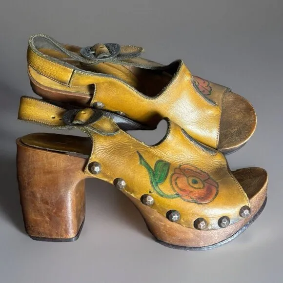 Vintage 60s/70s SBICCA Womens 5.5 Hand Painted Leather/Wood Platform Sandals