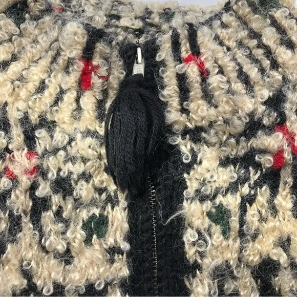VINTAGE Chunky Hand Knitted Black &amp; Cream Pullover Fair Isle 1/2 Zip Sweater P/S