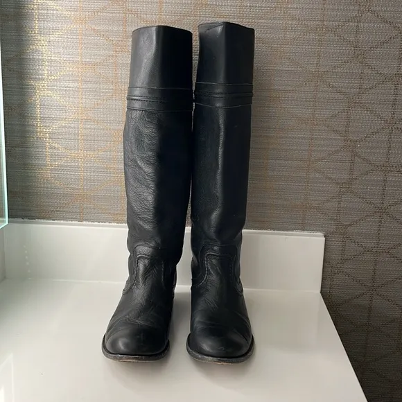 Vintage Frye Melissa Trapunto pull on black leather boots size 7.5