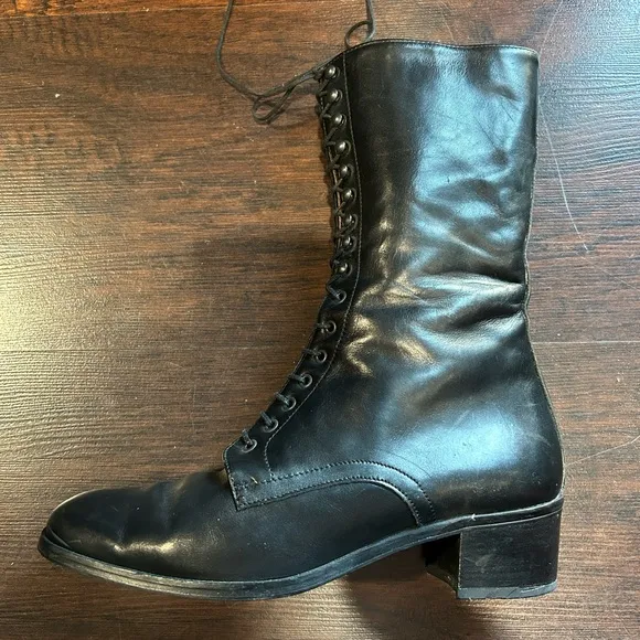 Vintage Moda Firenze leather lace up mid calf boots