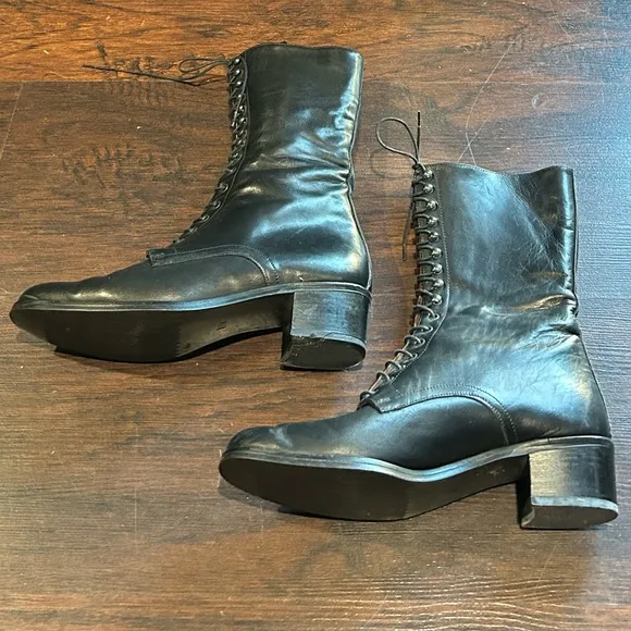 Vintage Moda Firenze leather lace up mid calf boots