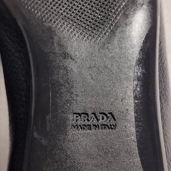 Vintage Prada Women Black loafers with white stitching  (US 9)