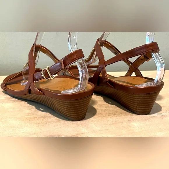 Vionic Cali Wedge Rust Leather Sandals Size 10   New Without Box