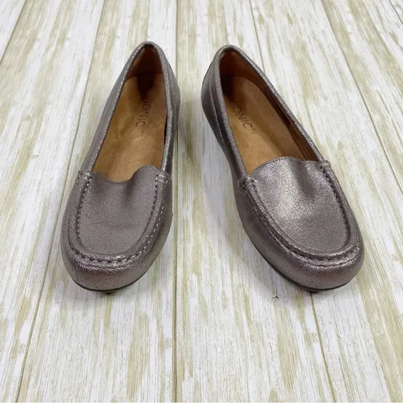 Vionic Debbie Silver Metallic Pewter Driving Loafer Moccasins