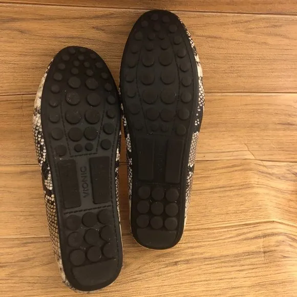 Vionic Honor Ashby Driving Mock snake print Leather slip on Loafers, 10