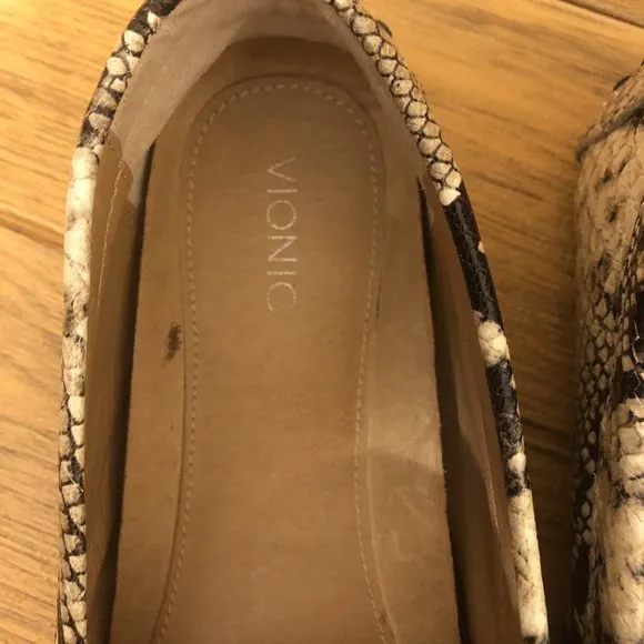 Vionic Honor Ashby Driving Mock snake print Leather slip on Loafers, 10