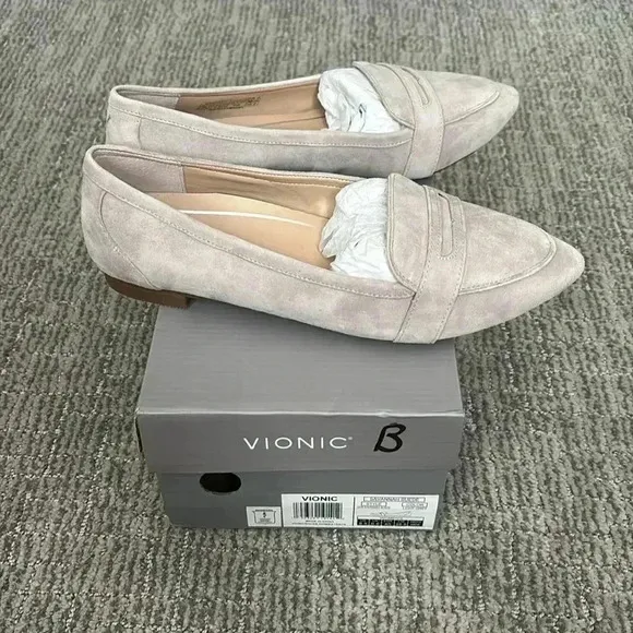 VIONIC Savannah Pink Suede Slip-On Flat Penny Loafers Size 8 Wide and 8.5 Wide