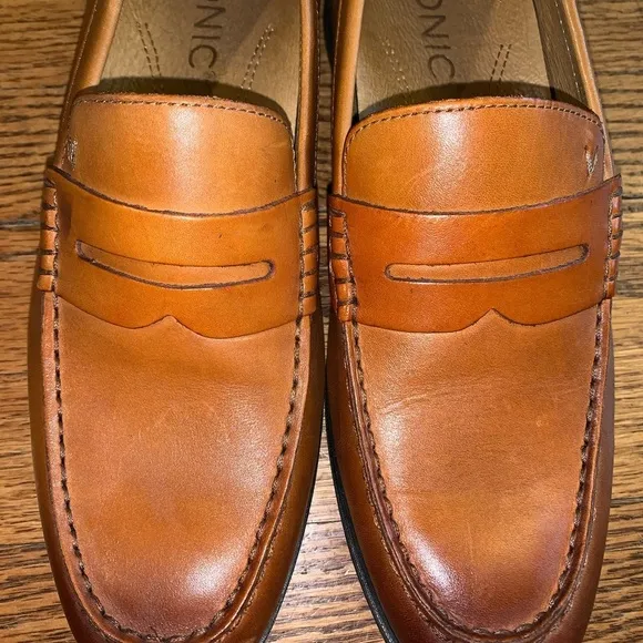 Vionic Snyder Brown Leather Penny Loafers size 8