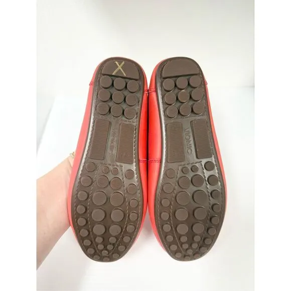 Vionic Virginia Leather Driving Moccasin Loafers 6.5 Washed Poppy Red