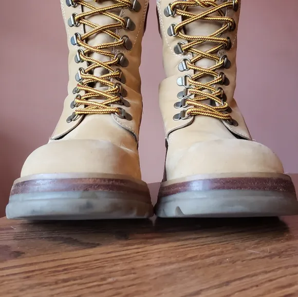 Vtg 90s Steve Madden chunky lug sole grunge combat Boots P-Hill tan nubuc