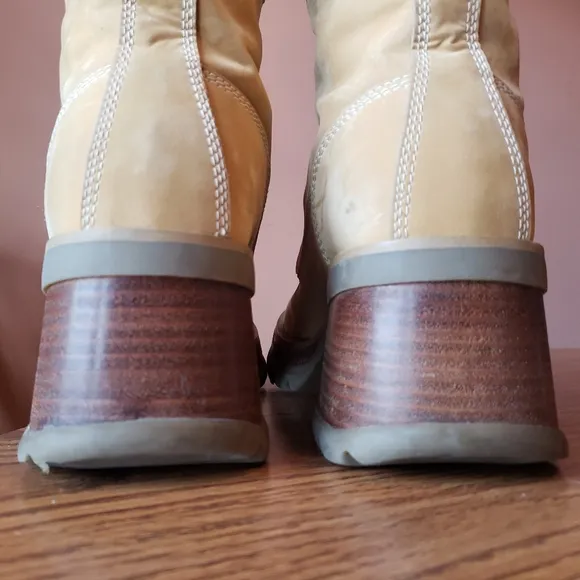 Vtg 90s Steve Madden chunky lug sole grunge combat Boots P-Hill tan nubuc