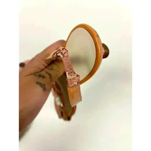 VTG Salvatore Ferragamo Leather Sandals Sz 6 Made in Italy Metal Bow Accent