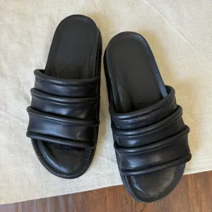 Wal &amp; Pai Lake-3 Slide Sandals in Black Leather