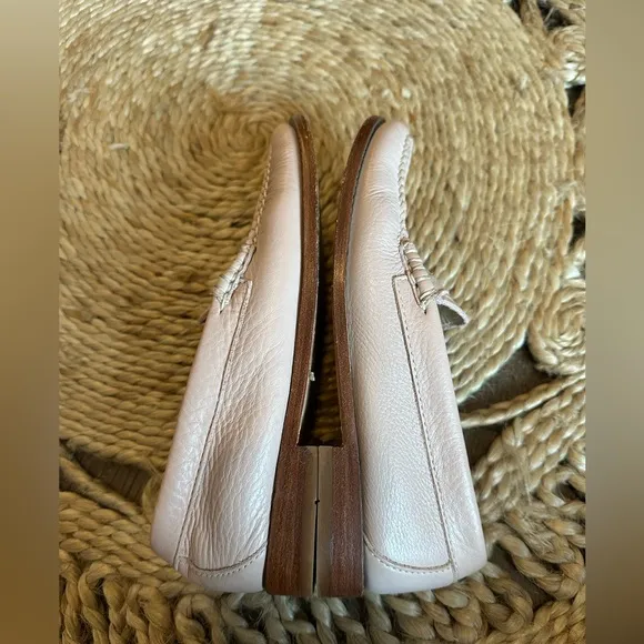 Weejuns G.H. Bass &amp; Co. Whitney Penny Loafers Blush Pink (Size 6)