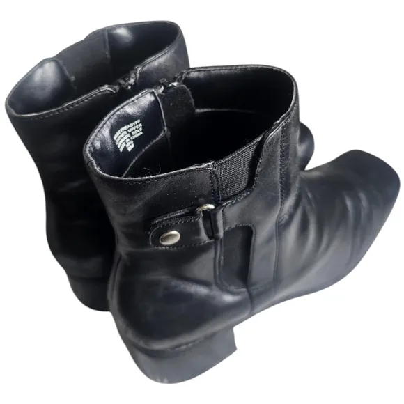 Westies GET READY Leather Smooth Biker Buckle Black Ankle Boots 9M